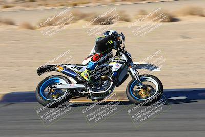 media/Jan-09-2022-SoCal Trackdays (Sun) [[2b1fec8404]]/Turn 8 (1045am)/